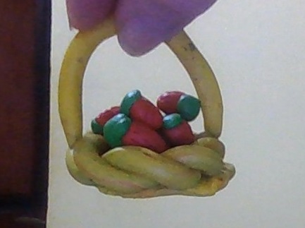 ягоды пластилин поделки
